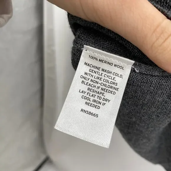Nordstrom Men's L 100% washable merino gray quarter zip sweater